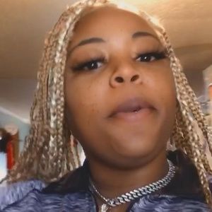 Meet your Posher, Quēën